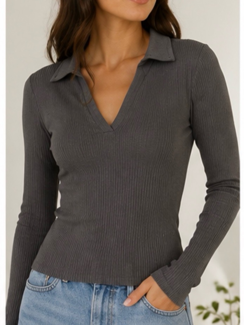 Ribbed V-Neck Polo Long Sleeve Tee in Charcoal